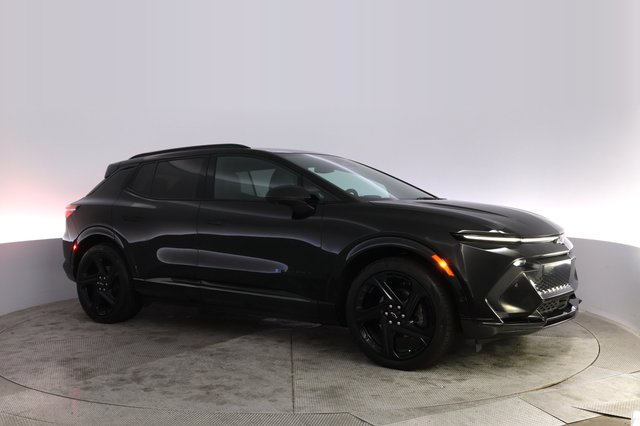 2024 Chevrolet Equinox EV — photo 11 of 23