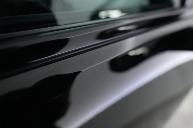 2024 Chevrolet Equinox EV — photo 21 of 23