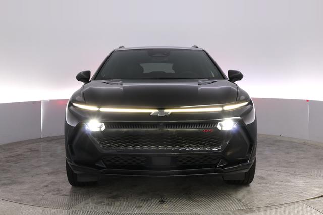 2024 Chevrolet Equinox EV — photo 9 of 23