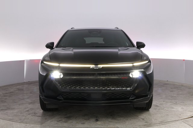 2024 Chevrolet Equinox EV — photo 9 of 23