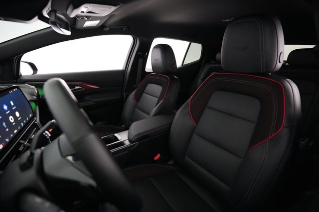 2024 Chevrolet Equinox EV — photo 3 of 23