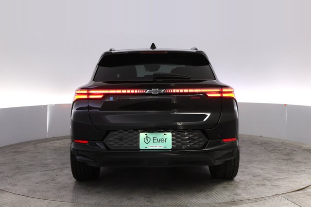 2024 Chevrolet Equinox EV — photo 12 of 23