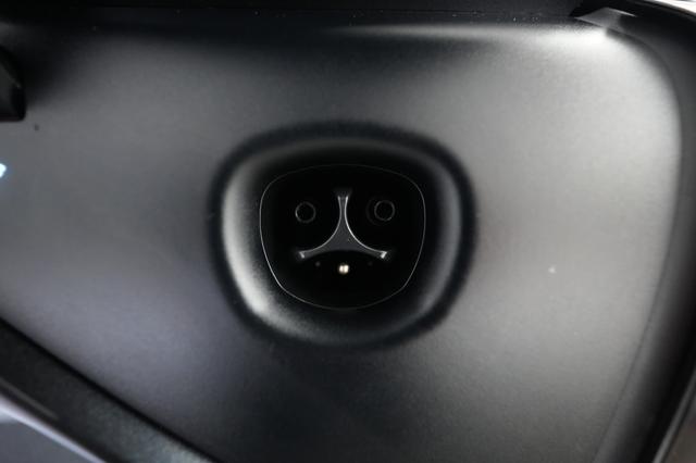 2026 Tesla Model Y — photo 8 of 22