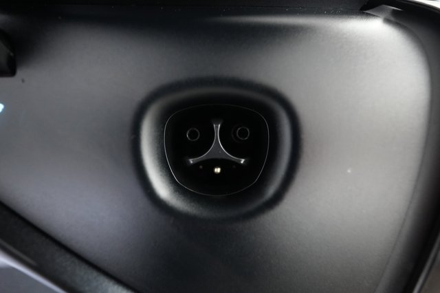 2026 Tesla Model Y — photo 8 of 22