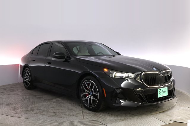 2025 BMW i5 — photo 10 of 21