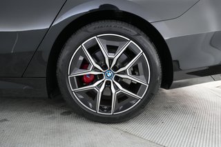 2025 BMW i5 — photo 7 of 23