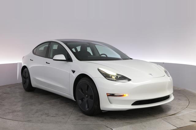 2021 Tesla Model 3 — photo 10 of 21