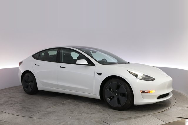 2021 Tesla Model 3 — photo 11 of 21