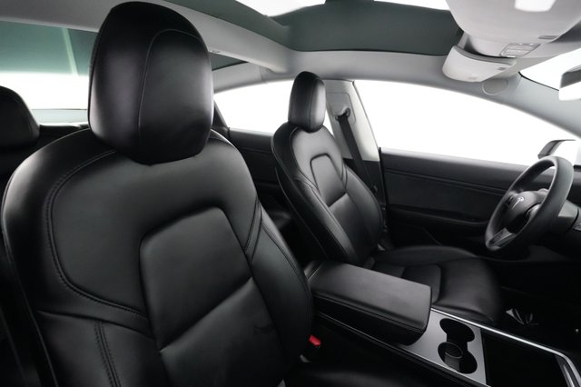 2021 Tesla Model 3 — photo 18 of 21