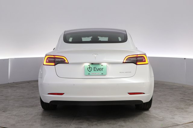 2021 Tesla Model 3 — photo 12 of 21