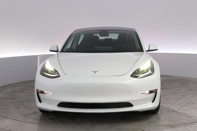 2021 Tesla Model 3 — photo 9 of 21