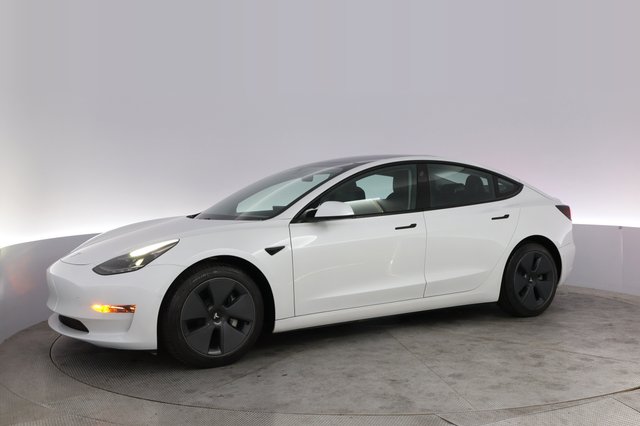 2021 Tesla Model 3 — photo 14 of 21