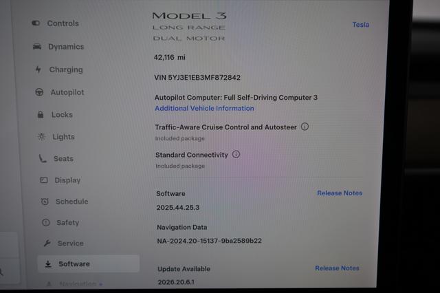 2021 Tesla Model 3 — photo 5 of 21