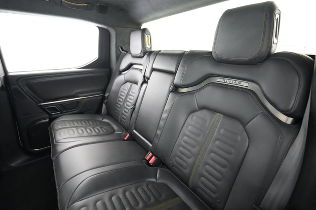 2023 Rivian R1T — photo 19 of 22