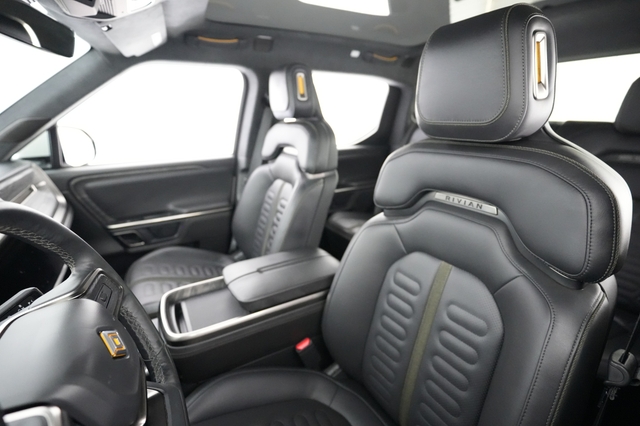 2023 Rivian R1T