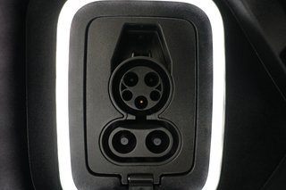 2023 Rivian R1T — photo 8 of 22