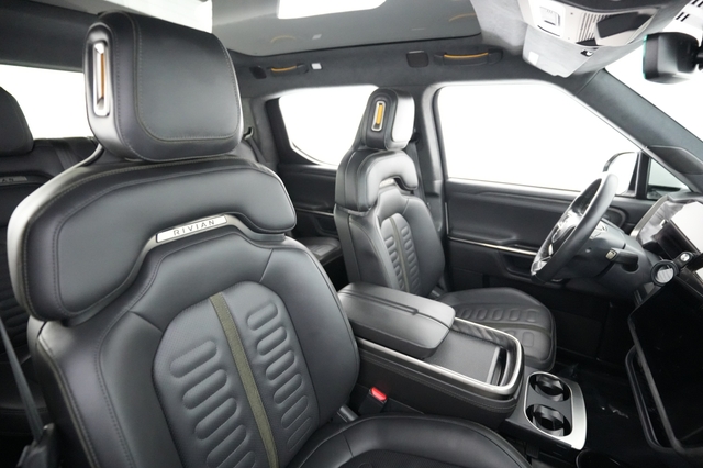 2023 Rivian R1T