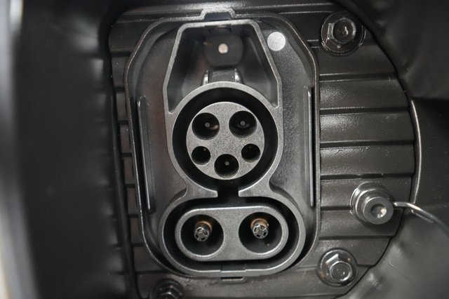 2023 Hyundai IONIQ 6 — photo 8 of 22
