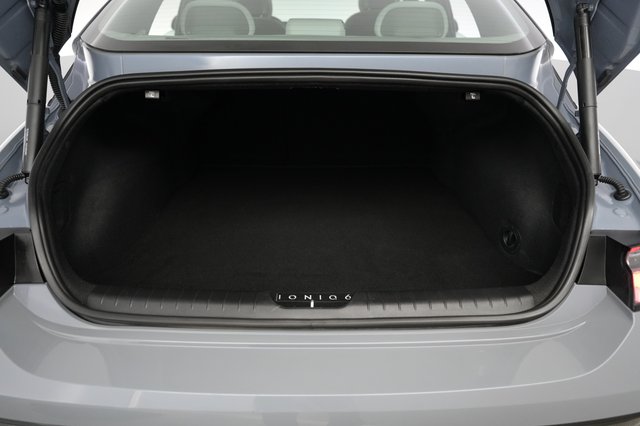 2023 Hyundai IONIQ 6 — photo 6 of 22