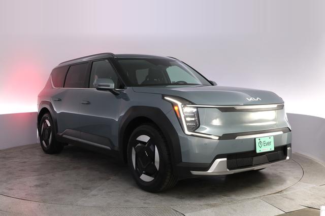 2024 Kia EV9 — photo 10 of 29