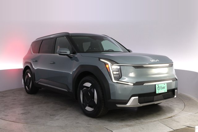2024 Kia EV9 — photo 10 of 29