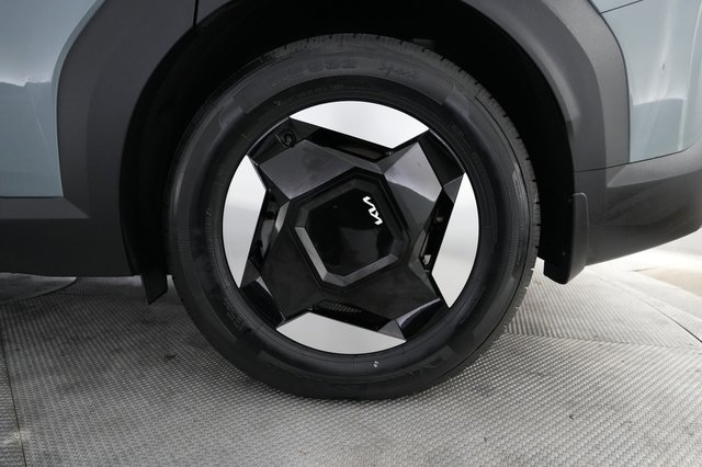2024 Kia EV9 — photo 7 of 29
