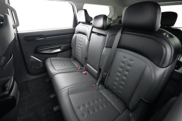 2024 Kia EV9 — photo 19 of 29