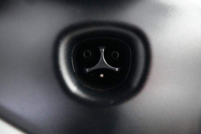 2026 Tesla Model Y — photo 8 of 23