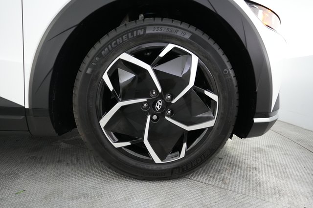 2024 Hyundai IONIQ 5 — photo 16 of 26
