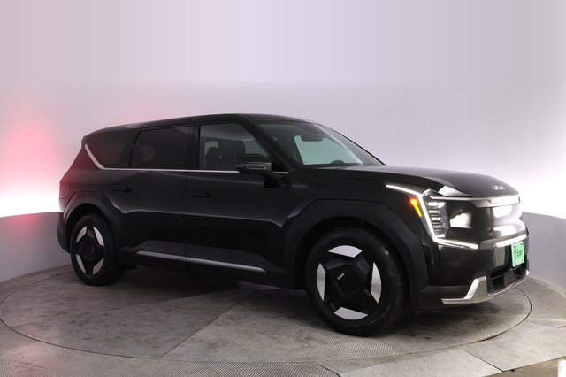 2024 Kia EV9 — photo 11 of 26