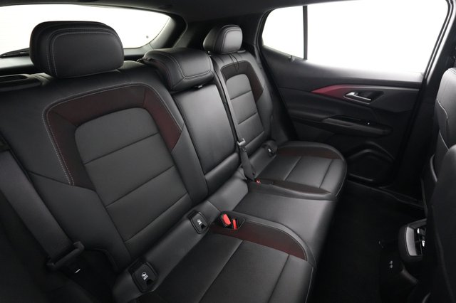 2024 Chevrolet Equinox EV — photo 4 of 22