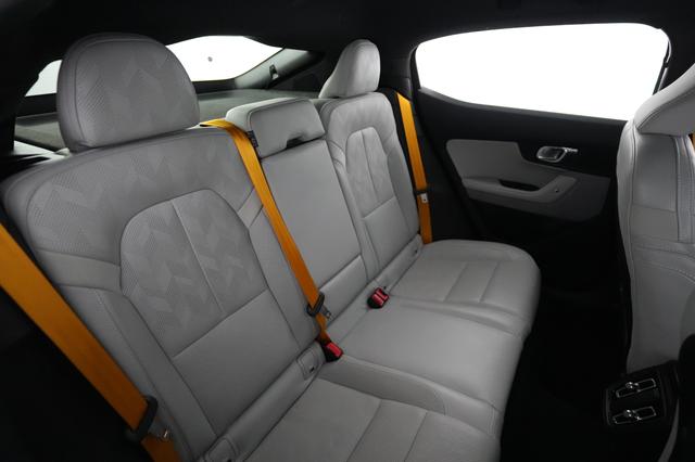 2023 Polestar 2 — photo 4 of 24