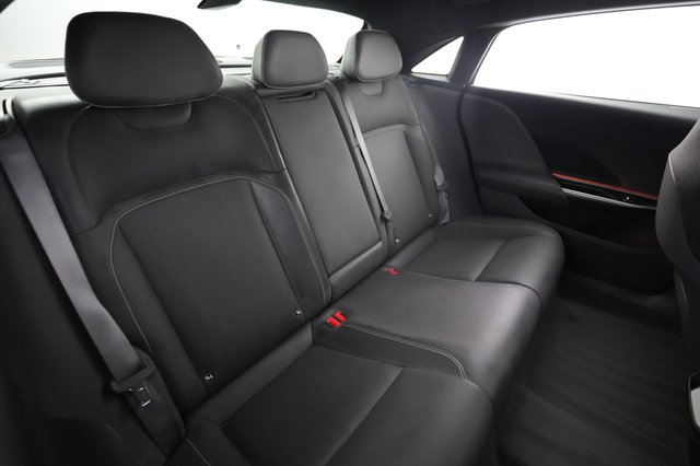 2025 Lucid Air — photo 4 of 21