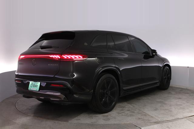 2024 Mercedes-Benz EQS SUV — photo 2 of 23