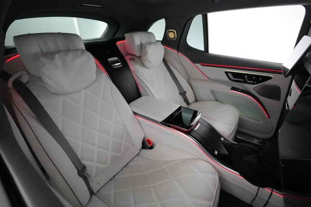 2024 Mercedes-Benz EQS SUV