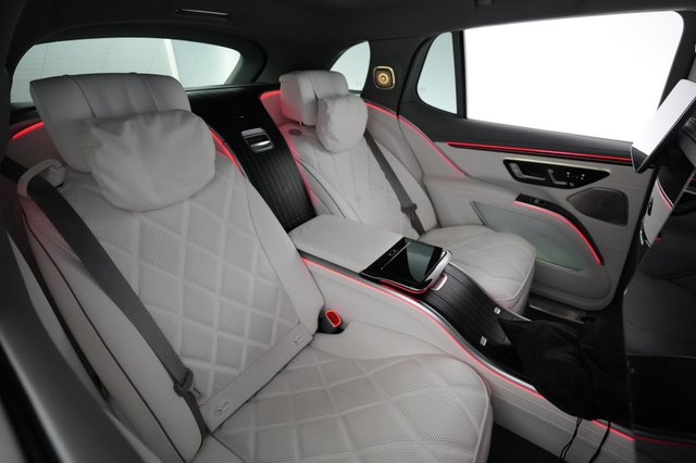 2024 Mercedes-Benz EQS SUV — photo 4 of 23