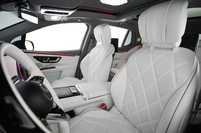 2024 Mercedes-Benz EQS SUV — photo 3 of 23