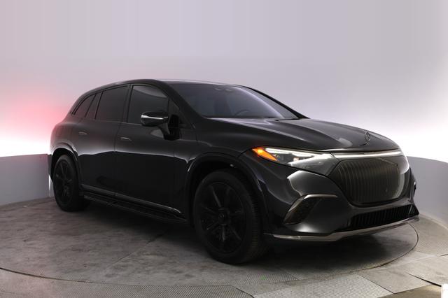 2024 Mercedes-Benz EQS SUV — photo 10 of 23