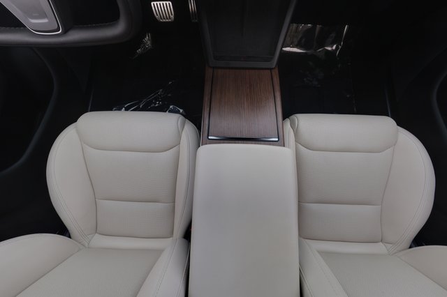 2022 Tesla Model S — photo 21 of 24