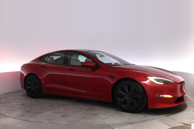 2022 Tesla Model S — photo 11 of 24