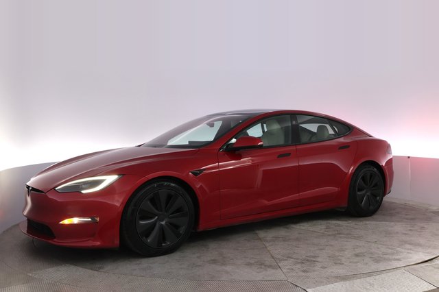 2022 Tesla Model S — photo 14 of 24