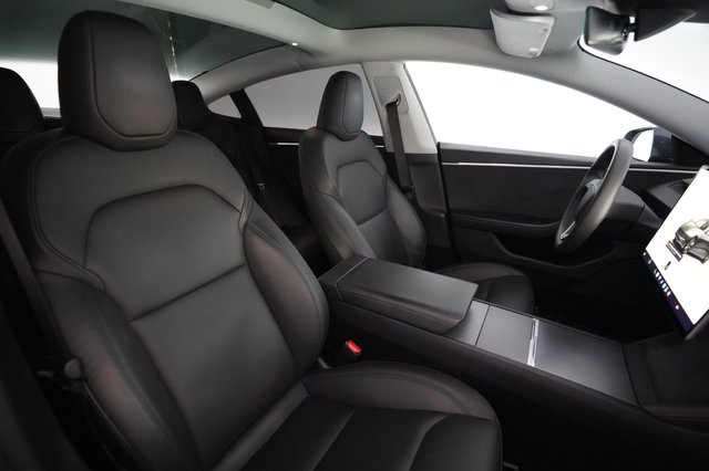 2024 Tesla Model 3 — photo 18 of 24