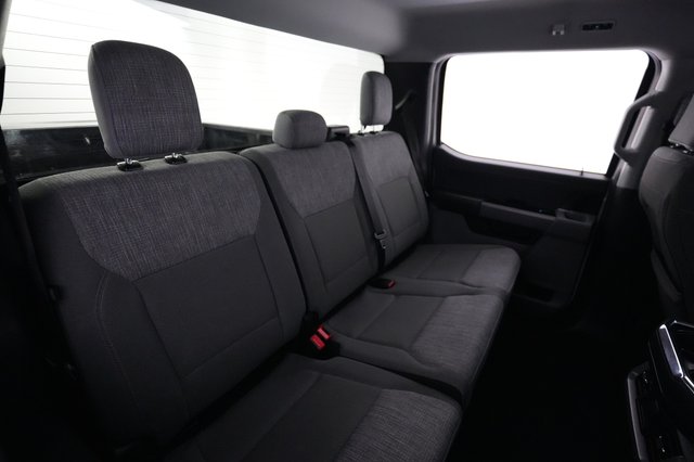 2023 Ford F-150 Lightning — photo 4 of 16