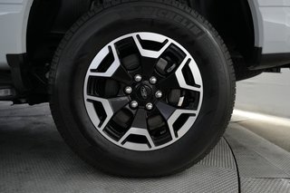 2023 Ford F-150 Lightning — photo 7 of 18