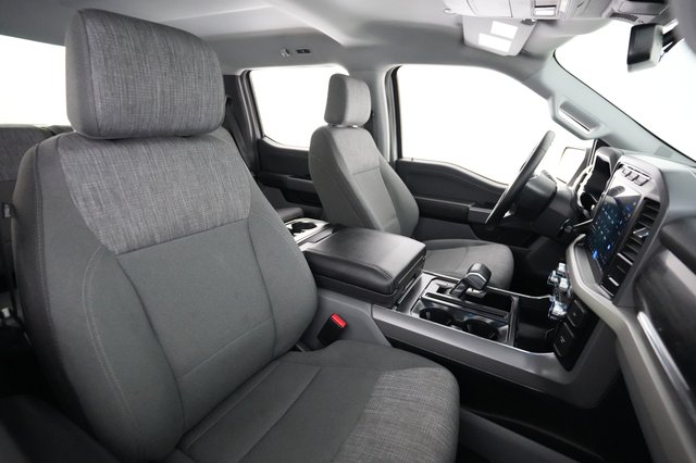 2023 Ford F-150 Lightning — photo 12 of 16