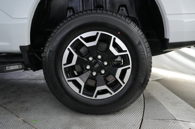 2023 Ford F-150 Lightning — photo 7 of 15
