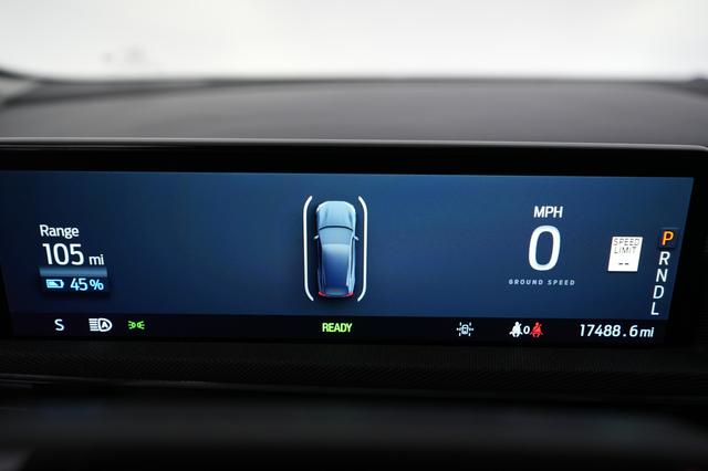 2023 Ford Mustang Mach-E — photo 5 of 27