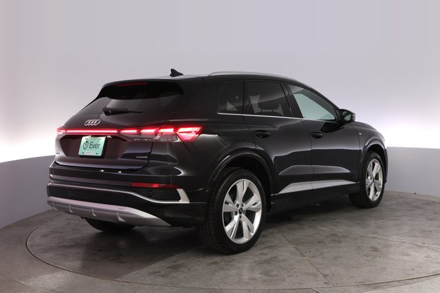 2023 Audi Q4 e-tron — photo 2 of 25