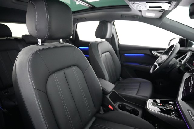 2023 Audi Q4 e-tron — photo 18 of 25