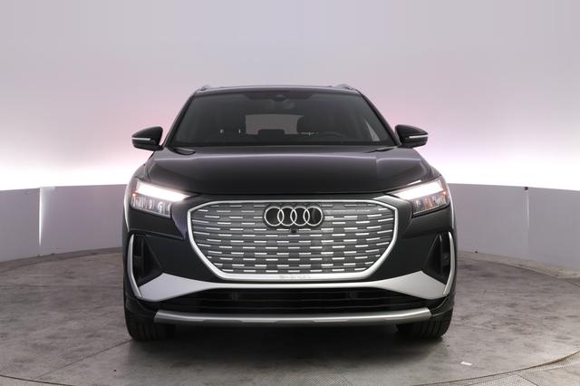 2023 Audi Q4 e-tron — photo 9 of 25